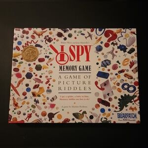 I Spy Memory Game - Red and White